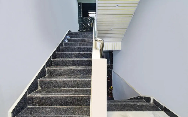 Fabhotel Srs Grand