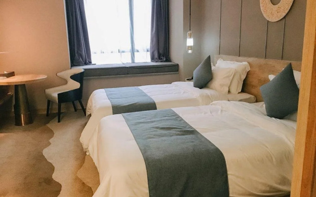 Chongqing Nordic Ins First Line Riverview Cinema-style Inn