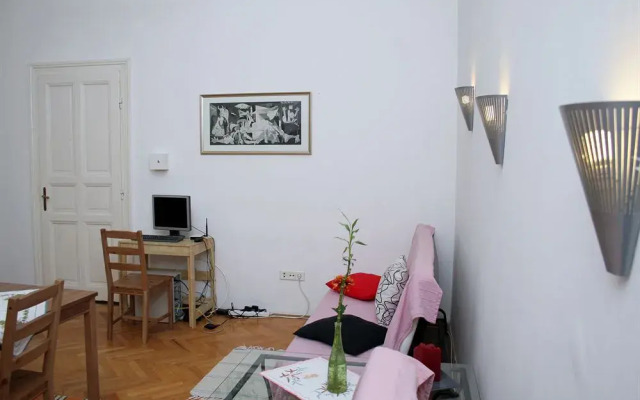 Central Market Apartment