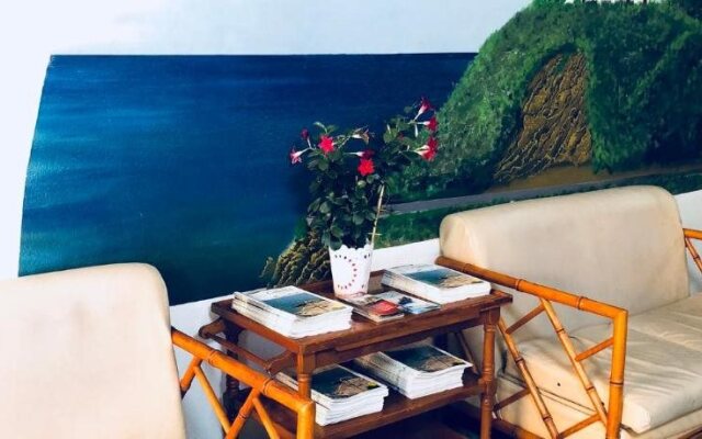 Hostal Univers