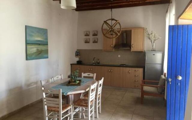 Molos Apartments