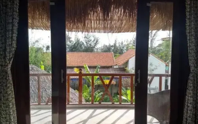 The Seaside Bungalow