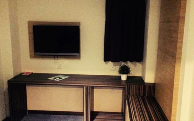 Avenue Hotel Seksyen 16