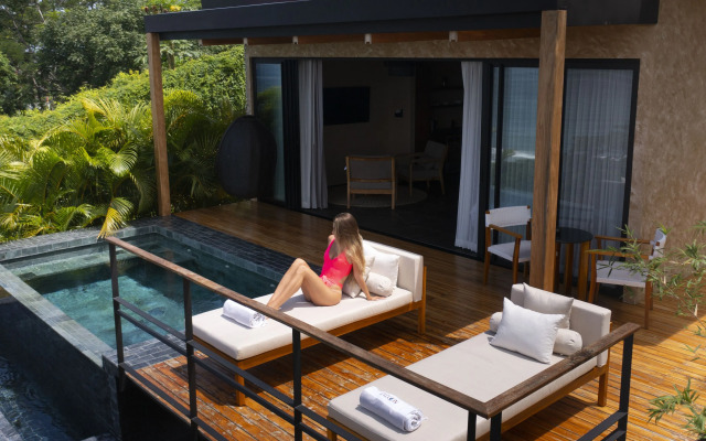 LALOON Luxury Suites - Adults Only