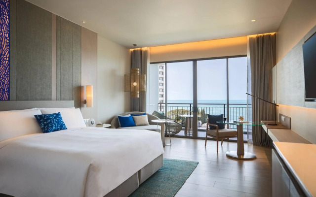Renaissance Pattaya Resort & Spa