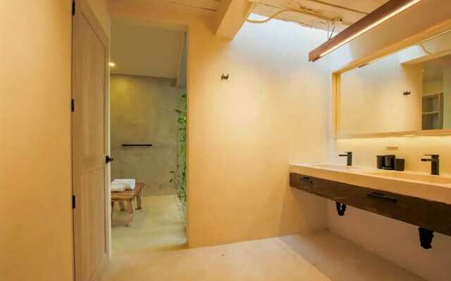 OMA Cancun Holistic Healing Center