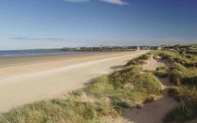 Lovely 2-bed House in St Andrews, Scotland