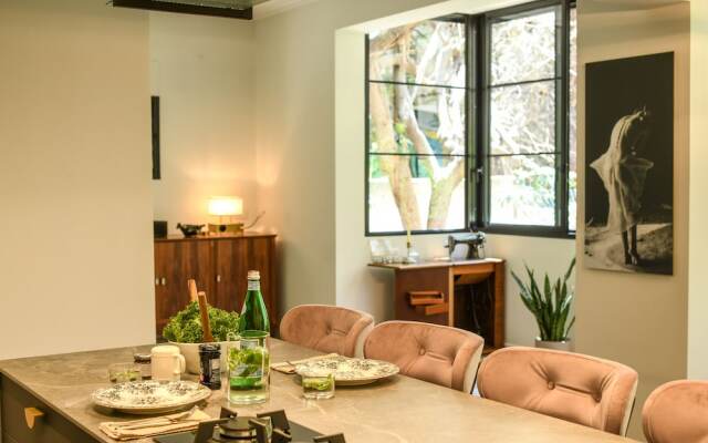 Sophisticated Tel Aviv Retreat 1BR Apt