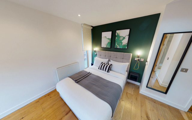 Quay Apartments Manchester