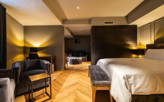 DAM boutique hotel & restaurant