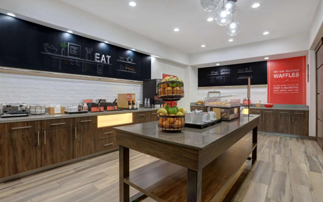Hampton Inn & Suites Dallas-DeSoto