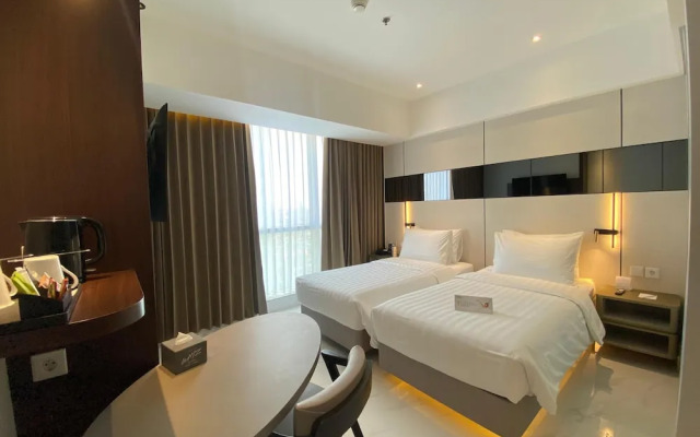 Grand Whiz Hotel Praxis Surabaya