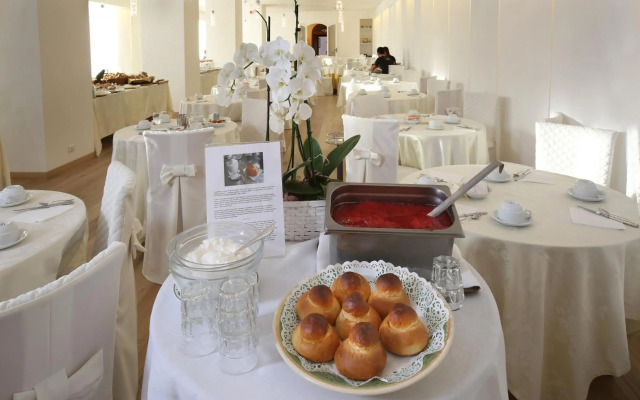 Excelsior Palace Hotel