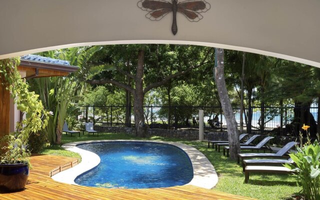Blue Jewel Oceanfront Private Villa