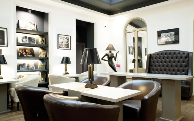 Piazza Farnese Luxury Suites