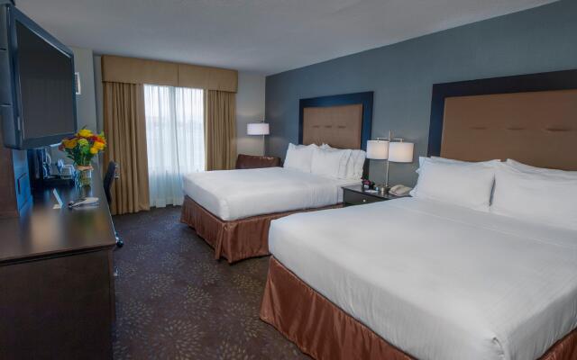 Holiday Inn Express Hotel & Suites Buffalo-Airport by IHG