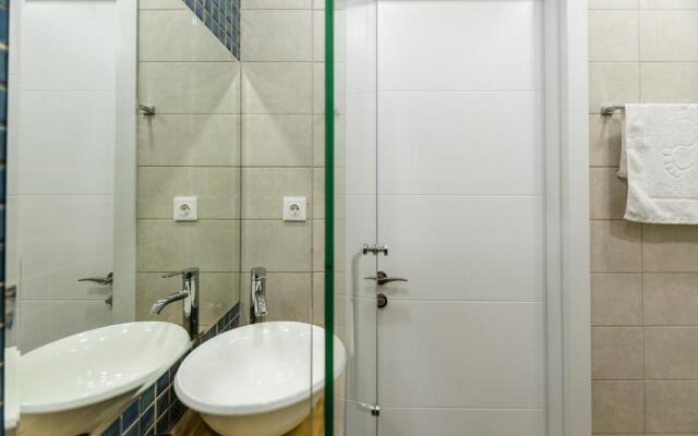 Ninoshvili Apartments by Picnic