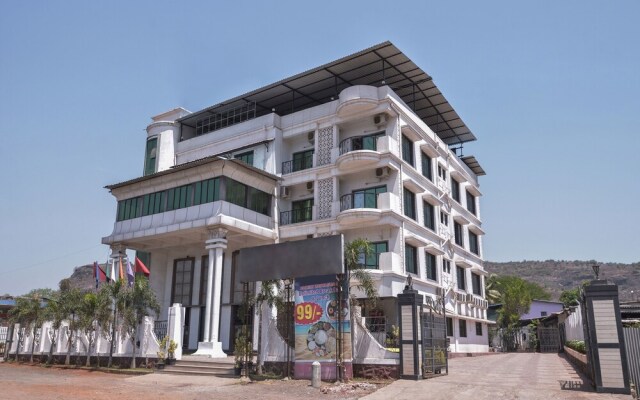 OYO 12204 Hotel Sai Sagar