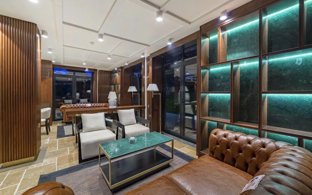 Marisstone Hotel Villa