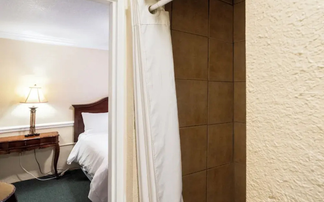 Lake Lure Inn & Spa