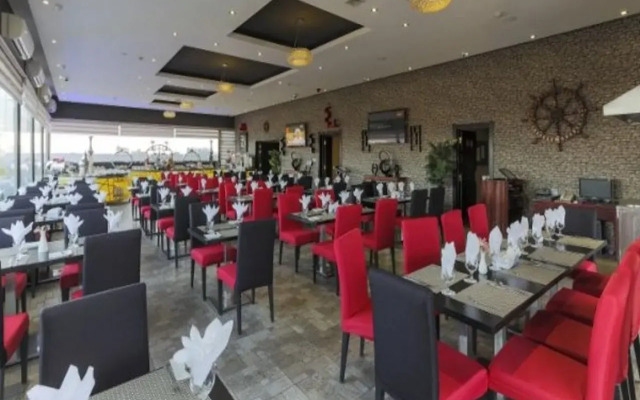 Kanon Hotel Suites