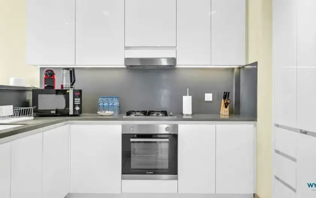 Spacious & Luxurious 2.5BD in Downtown
