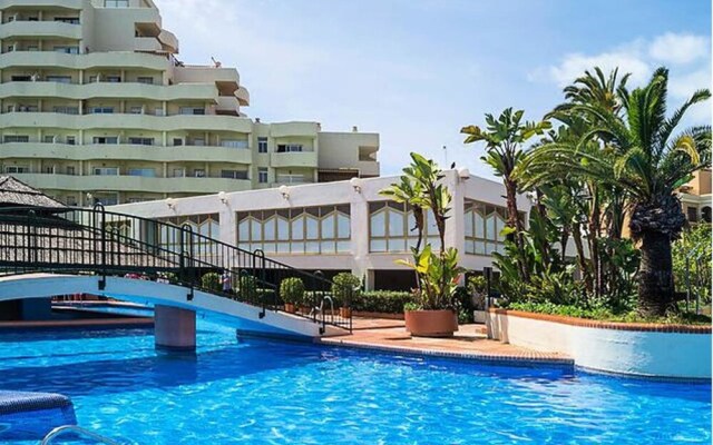 Apartment With one Bedroom in Benalmádena, With Wonderful sea View, Po