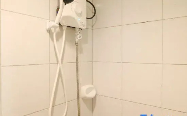 Reddoorz @ D'little Egg Hostel Pangasinan