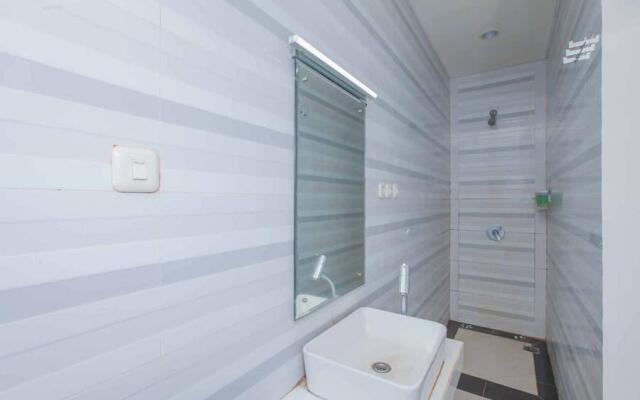 RedDoorz near Paris Van Java Mall 2