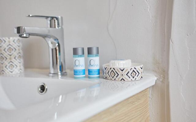 toStay-Unique apartment hotel in Athens center!