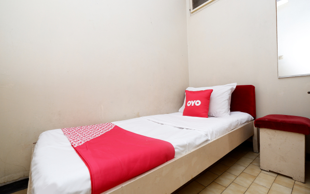 OYO 1843 Cahya Nirwana