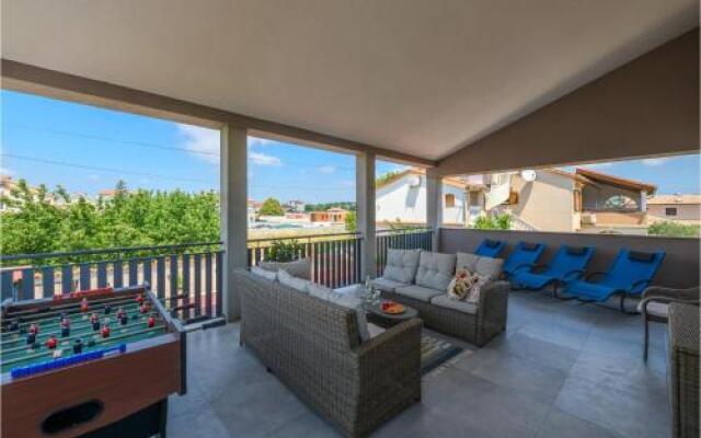 Four Bedroom Holiday Home in Medulin