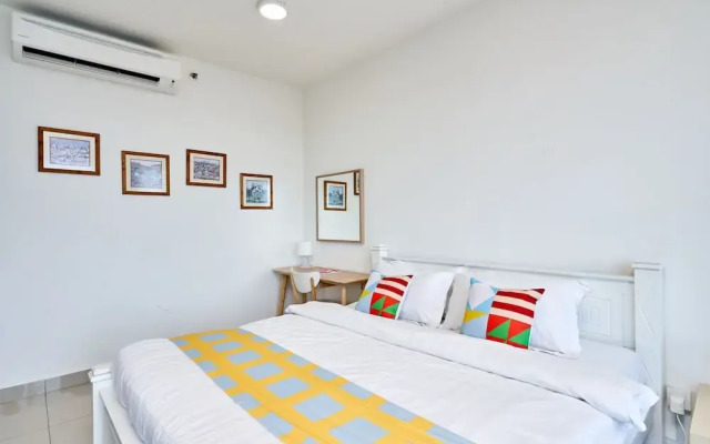 OYO Home 44001 Elegant Studio Setia Alam Trefoil