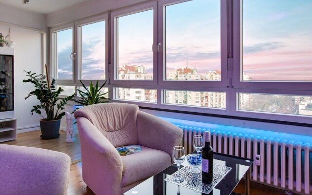 Studio Apartment in Zagreb With Lake Nearby