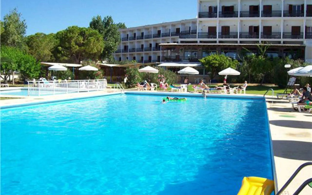 Irinna Hotel