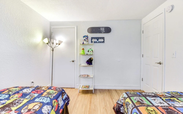 Pet-friendly Palmetto Duplex ~ 2 Mi to Riverwalk!