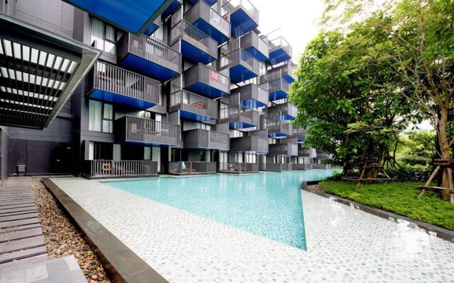 The Deck Patong By Favstay