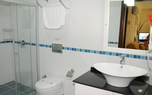 Sea Breeze Hotel & Apartments