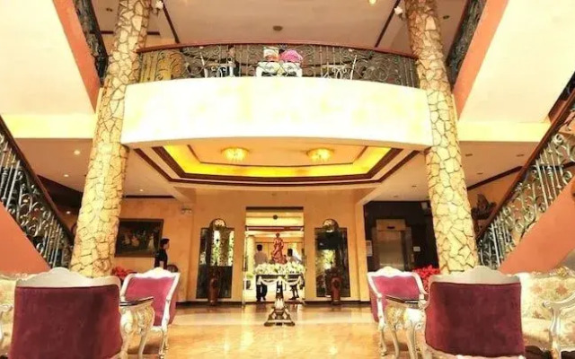 Queen Margarette Hotel - Main