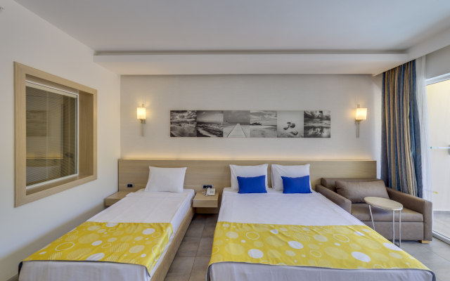 Voxx Resort