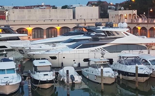 Appartamento Darsena con Box Auto