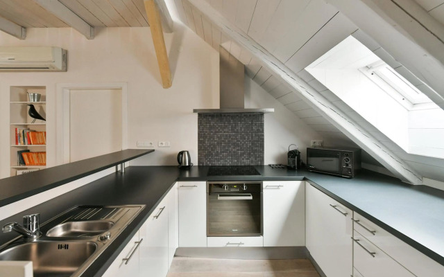 18Th Century Loft At Charles Bridge