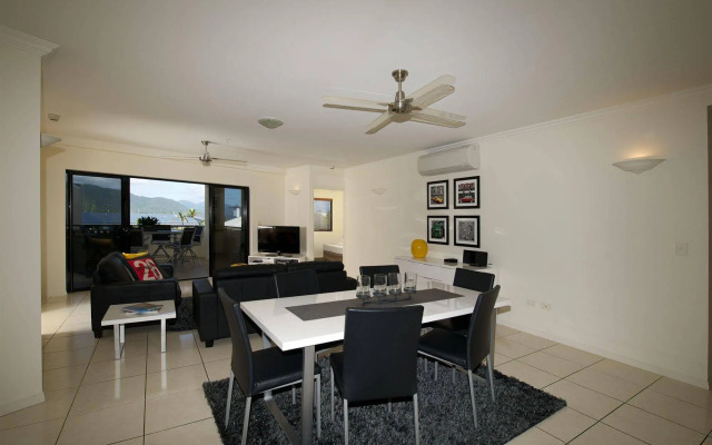 Jack & Newell Holiday Apartments