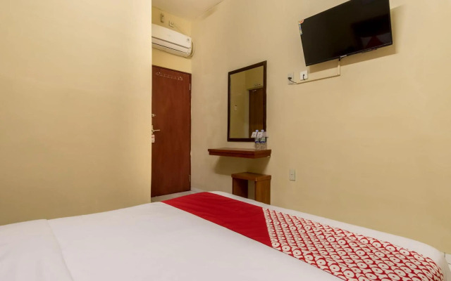 OYO 615 Residence Puri Hotel Syariah