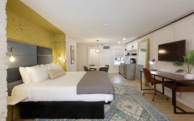 The Present Hotel
