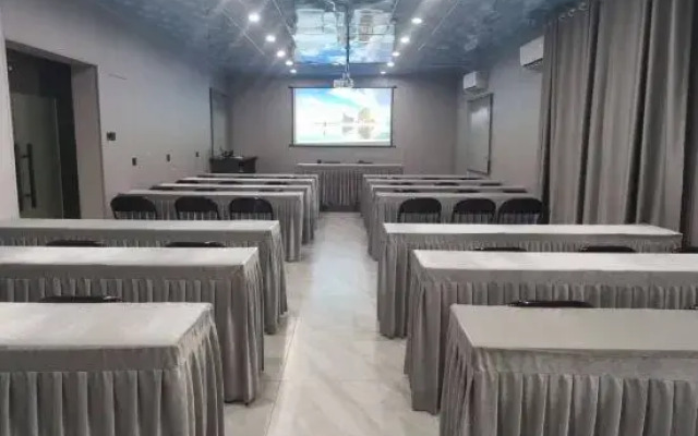 Yijia Hotel (Changting Tengfei Branch)