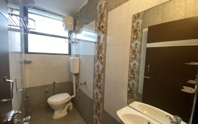 Oyo Flagship 36844 Riverfront