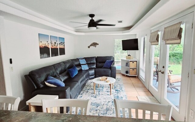 Manatee Cove Compound Retreat Star5vaca