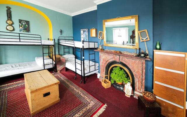 Spoon and the Stars Hostel