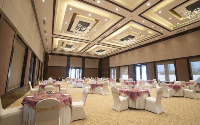 Hotel Rajhans Abhinandan